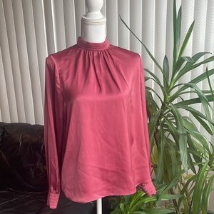 NWT H&M LONG SLEEVES TOP SIZE SMALL